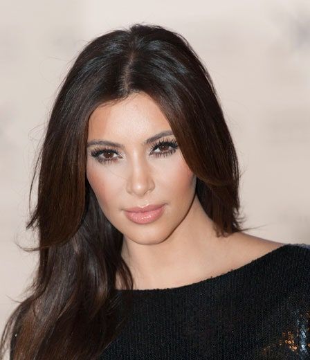 Bild kann Kim Kardashian Gesicht menschliche Person und Haare enthalten
