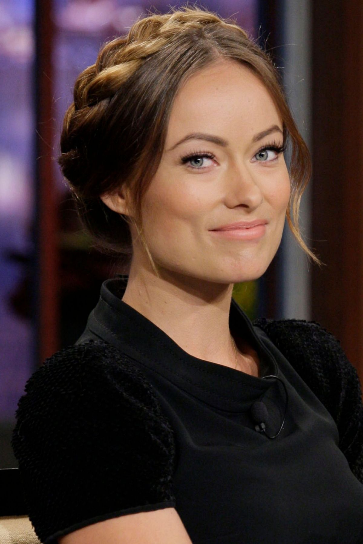 Nuotraukoje gali būti Olivia Wilde Face Human Person Smile Dimples Clothing and Apparel