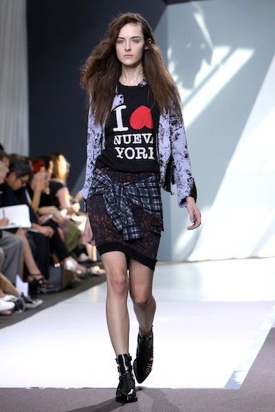 Nuotraukoje gali būti Human Person Runway Clothing Apparel and Fashion