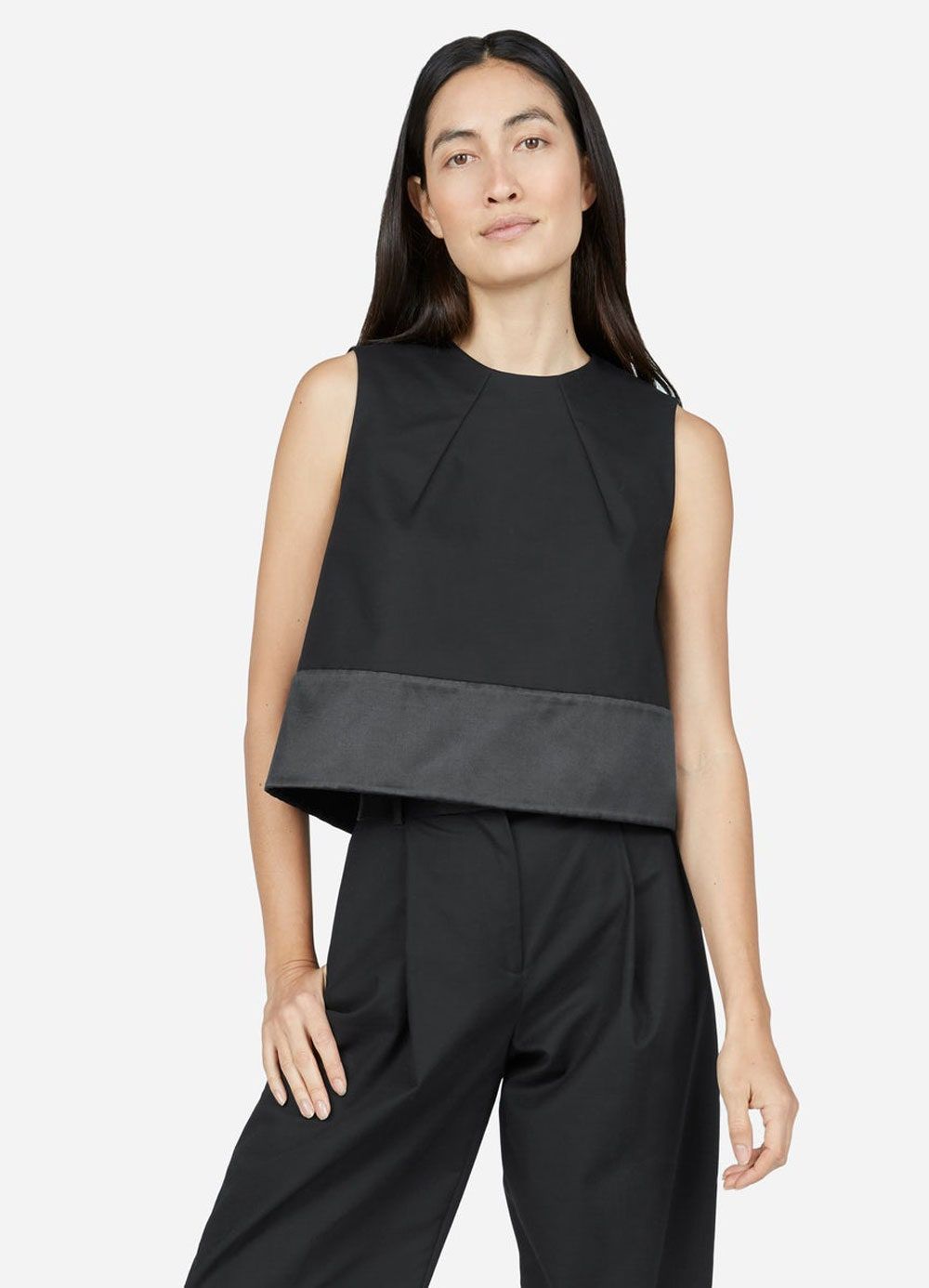 La imagen puede contener Ropa Vestir Ropa Persona humana Mujer Pantalones y mujer