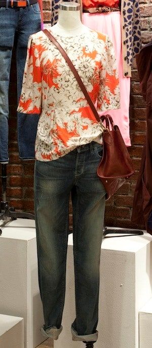 Bilden kan innehålla Kläder Kläder Byxor Denim Jeans Människo och person