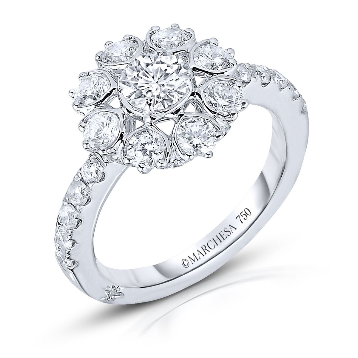 Bilden kan innehålla Smycken Tillbehör Ring Tillbehör Diamant och Ädelsten
