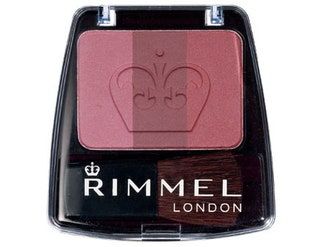 La imagen puede contener cosméticos y maquillaje facial