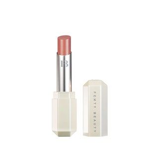 La imagen puede contener lápiz labial y cosméticos.
