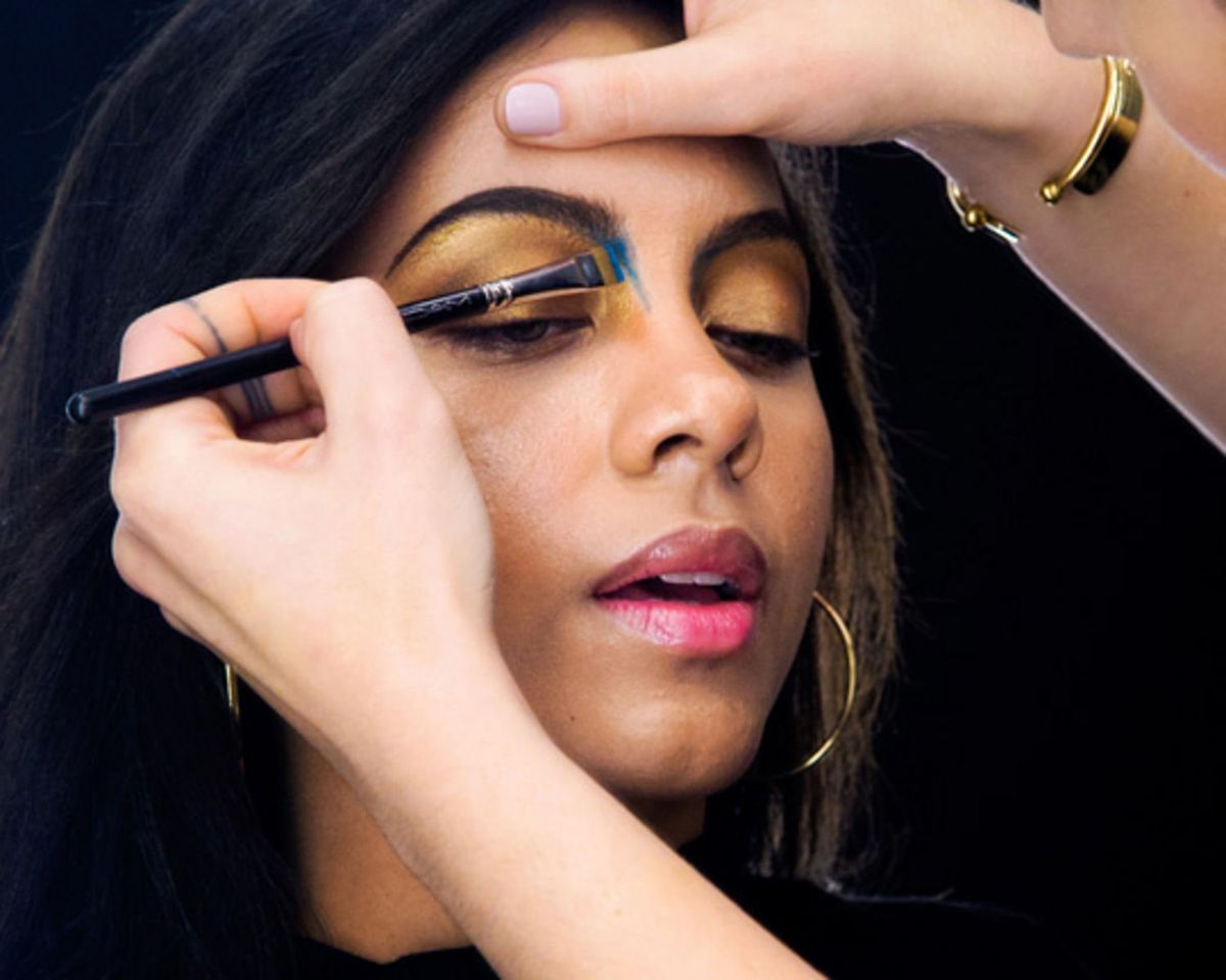 La imagen puede contener accesorios y gafas de cara de persona humana.