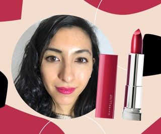 Tämä kuva saattaa sisältää Cosmetics Lipstick Human and Person