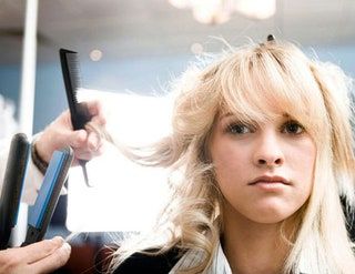 La imagen puede contener Peluquería de rostro de trabajador humano y Sarah Blackwood