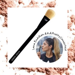 Billedet kan indeholde Human Person Tool People og Brush