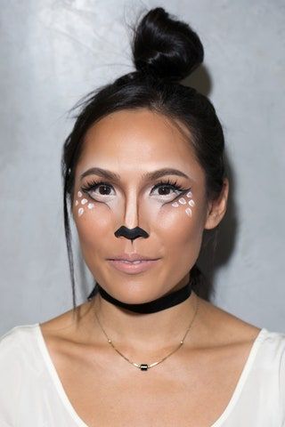 画像には、フェイスヒューマンパーソンジュエリーネックレスアクセサリーおよびアクセサリーが含まれている場合があります