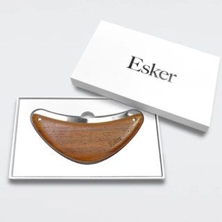 Bilden kan innehålla text