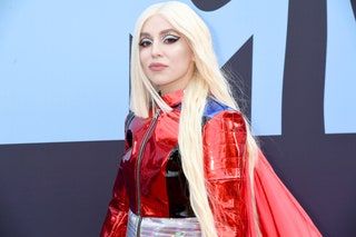 Ava Max VMA 2019