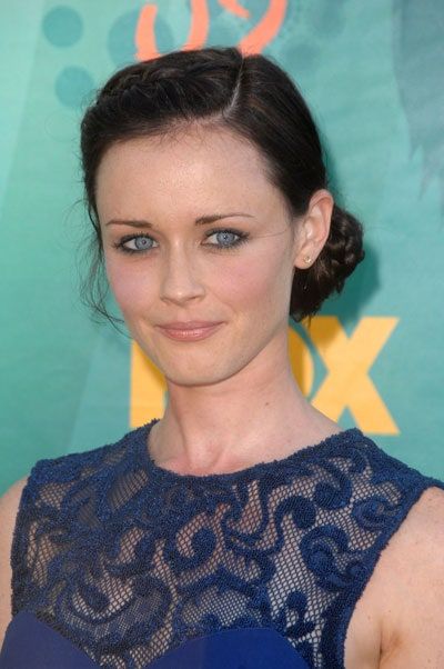La imagen puede contener Rostro Persona humana Alexis Bledel Cabello Piel y tatuaje