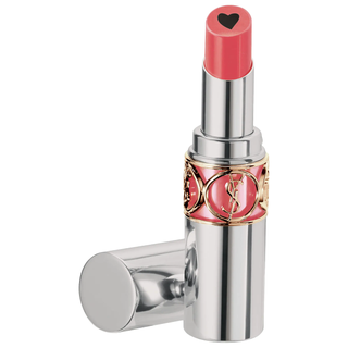 La imagen puede contener cosméticos y lápiz labial