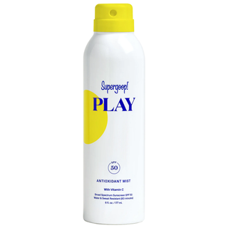 Supergoop Play Antioxidant Mist SPF 50 con vitamina C PA