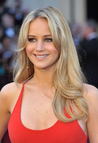 Jennifer Lawrence en la alfombra roja de los Oscar