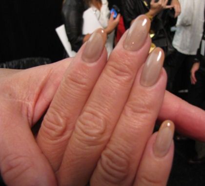 La imagen puede contener manicura y uñas de persona humana