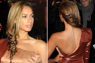 La imagen puede contener Leona Lewis Persona humana Ropa Vestido Vestido de noche Vestido de noche Moda y cabello