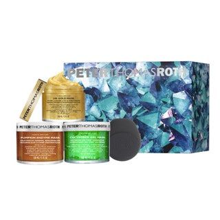 Tre stora rör av Peter Thomas Roth-masker på en vit bakgrund