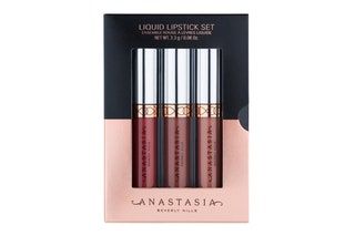 Dieses Bild kann Kosmetika und Lippenstift enthalten
