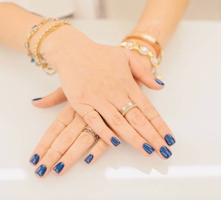 Blauer Nagellack