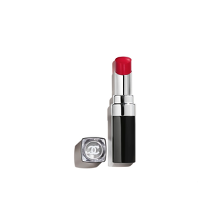 La imagen puede contener cosméticos y lápiz labial
