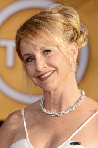 La imagen puede contener Collar Accesorios de joyería Accesorio Persona humana Colgante Gabrielle Carteris y rostro