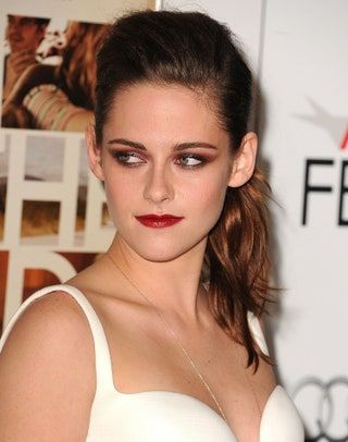 Bild kann enthalten Kristen Stewart Menschenhaar Kleidung Bekleidung und Mode