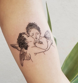 Tatuering av två keruber