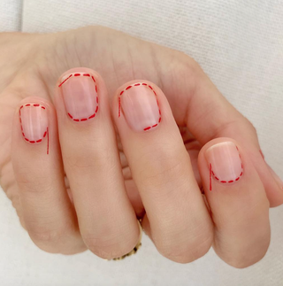 uñas de Halloween cosidas