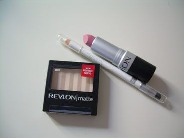 La imagen puede contener cosméticos y lápiz labial