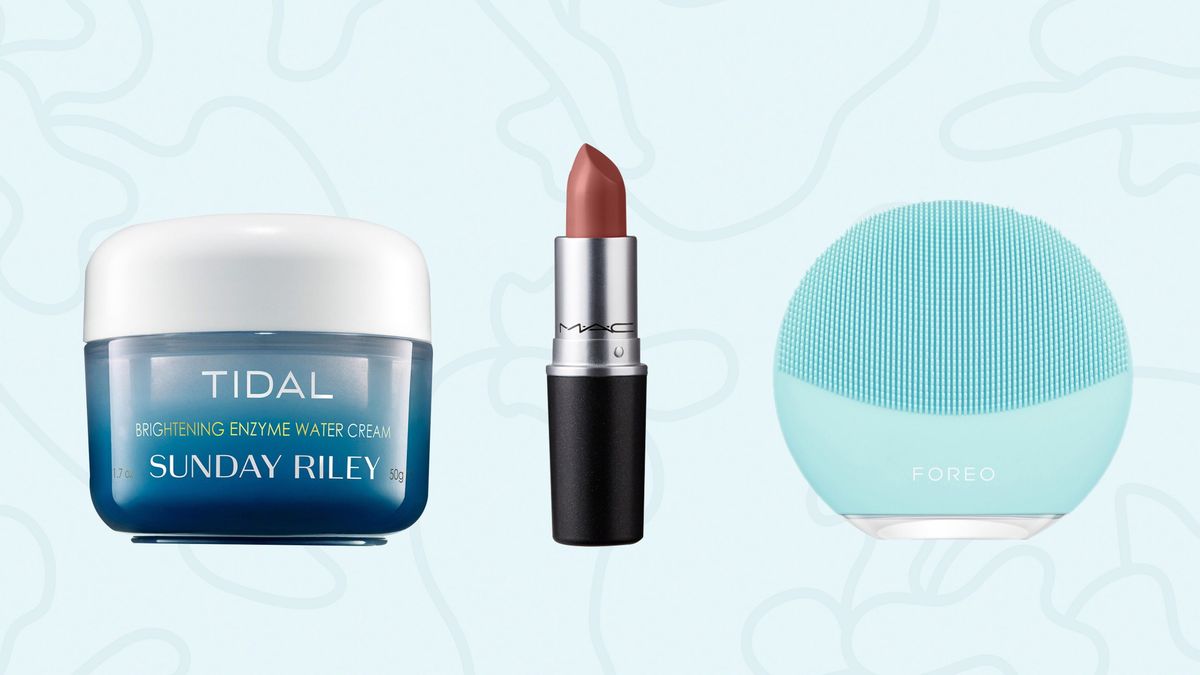 Ulta 21 Days of Beauty Sale 2021 mejores ofertas sobre fondo azul