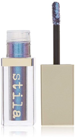Esta imagen puede contener cosméticos y lápiz labial.