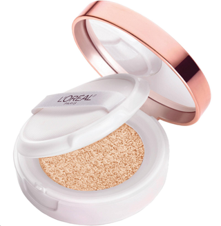 La imagen puede contener cosméticos y maquillaje facial