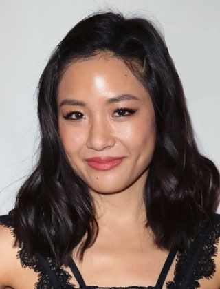 Bild kann Constance Wu enthalten Gesicht Menschliche Person Grübchen Lächeln und Haare