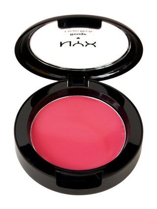 La imagen puede contener cosméticos y maquillaje facial