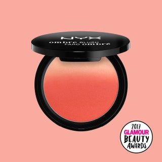Bild kann Kosmetik und Gesichts-Make-up enthalten