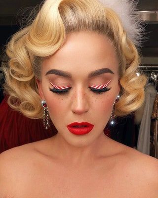 Candy cane eyeliner jul smink