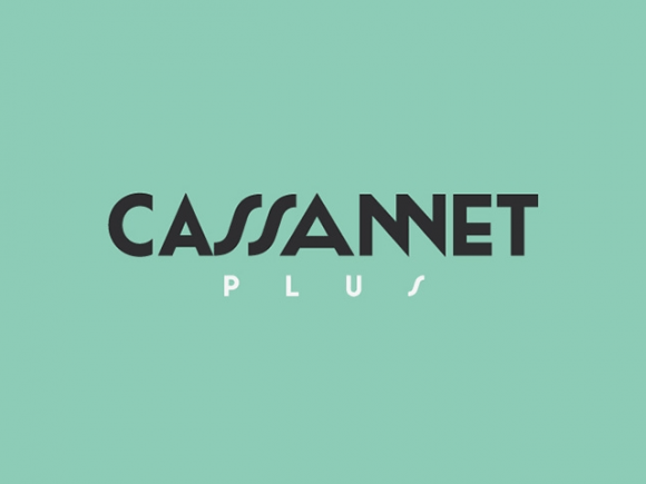 Cassannet Plus Regular Brezplačna pisava za vintage tipografijo