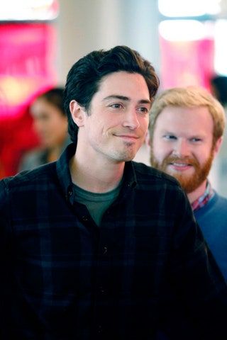 La imagen puede contener Ben Feldman Henry Zebrowski Human Person and Face
