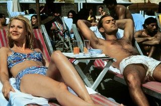 Jude Law och Gwyneth Paltrow på stranden i The Talented Mr. Ripley
