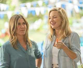 La imagen puede contener Kate Hudson Persona humana Jennifer Aniston Ropa Ropa Adolescente Rubio Niño Niño y manga