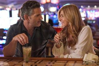 Eric Bana y Connie Britton en Dirty John