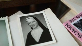 Un fotograma de la serie documental de Netflix The Keepers.