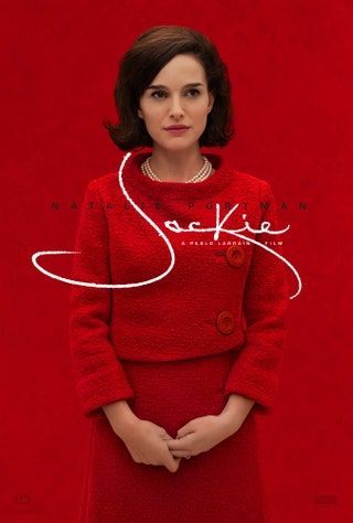 La imagen puede contener Ropa Ropa Manga Larga Persona humana Natalie Portman y Mujer