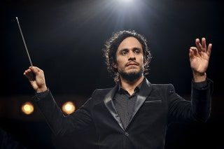 Gael García Bernal en Mozart in the Jungle