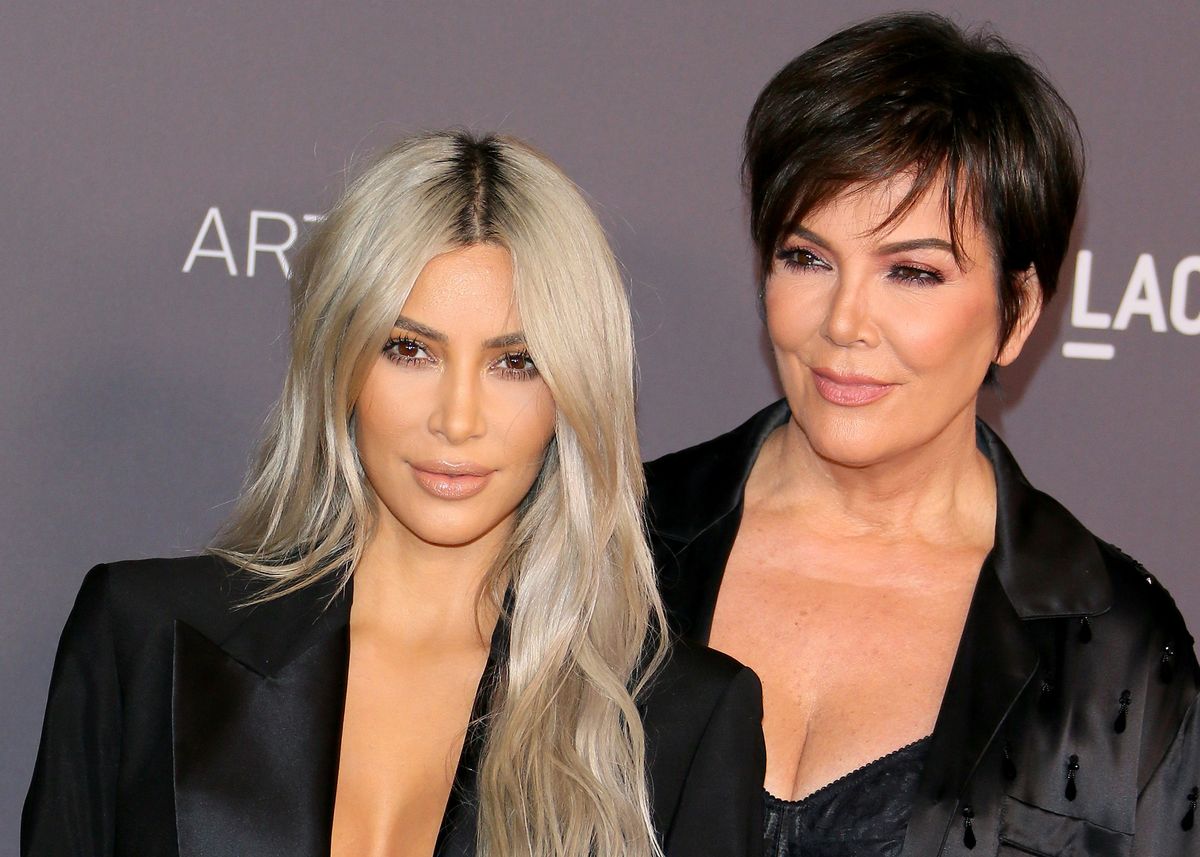 La imagen puede contener Kris Jenner Persona humana Cabello Moda Ropa y prendas de vestir