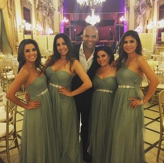 La imagen puede contener Amaury Nolasco Ropa Vestimenta Moda Vestido de noche Traje de persona humana y Eva Longoria
