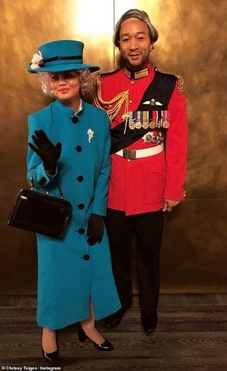 Chrissy Teigen y John Legend en Halloween