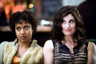 ALQUILER Tracie Thoms Idina Menzel 2005 Columbiacortesía Colección Everett