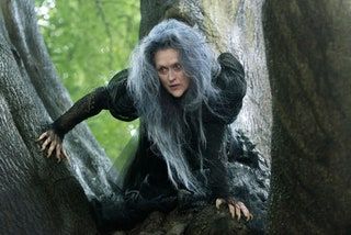 INTO THE WOODS Meryl Streep 2014. ph Peter MountainWalt Disney Studios Motion PicturesCortesía Colección Everett